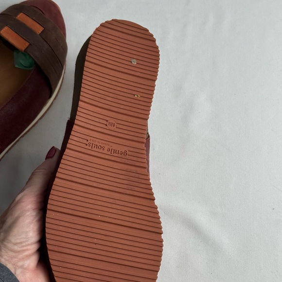 Gentle  Souls  by Kenneth Cole Leather Suede Luca Strap Size 8.5 Dark Maroon - Picture 14 of 14